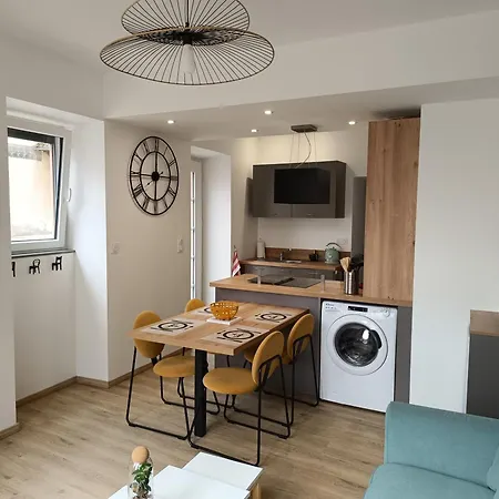 شقة Aux Nids Douillets Mayetois 